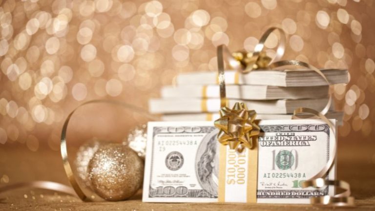 Top Seasonal Gift Ideas with Cash Back Rewards